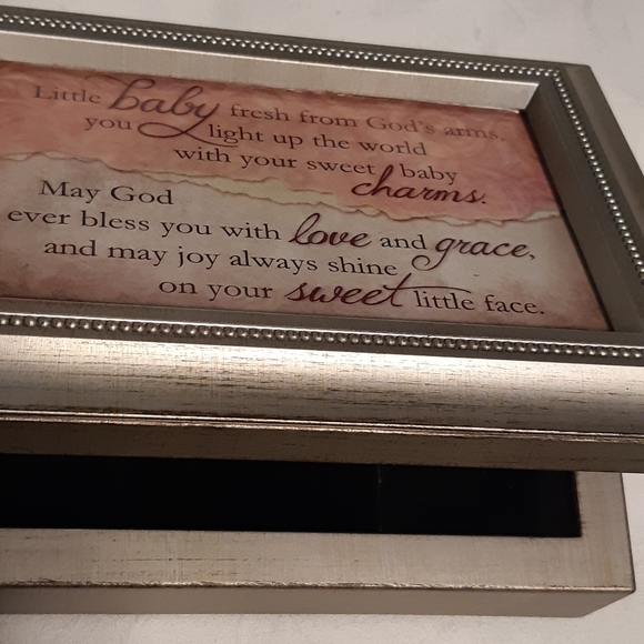 BABY GIRL DECORATIVE MUSIC BOX,MEGERMENTS 8W×6H BOX IS SILVER TONE, BLACK VELVET - Picture 6 of 11